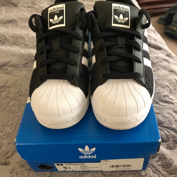 Adidas Super Star - Picture 2 of 3